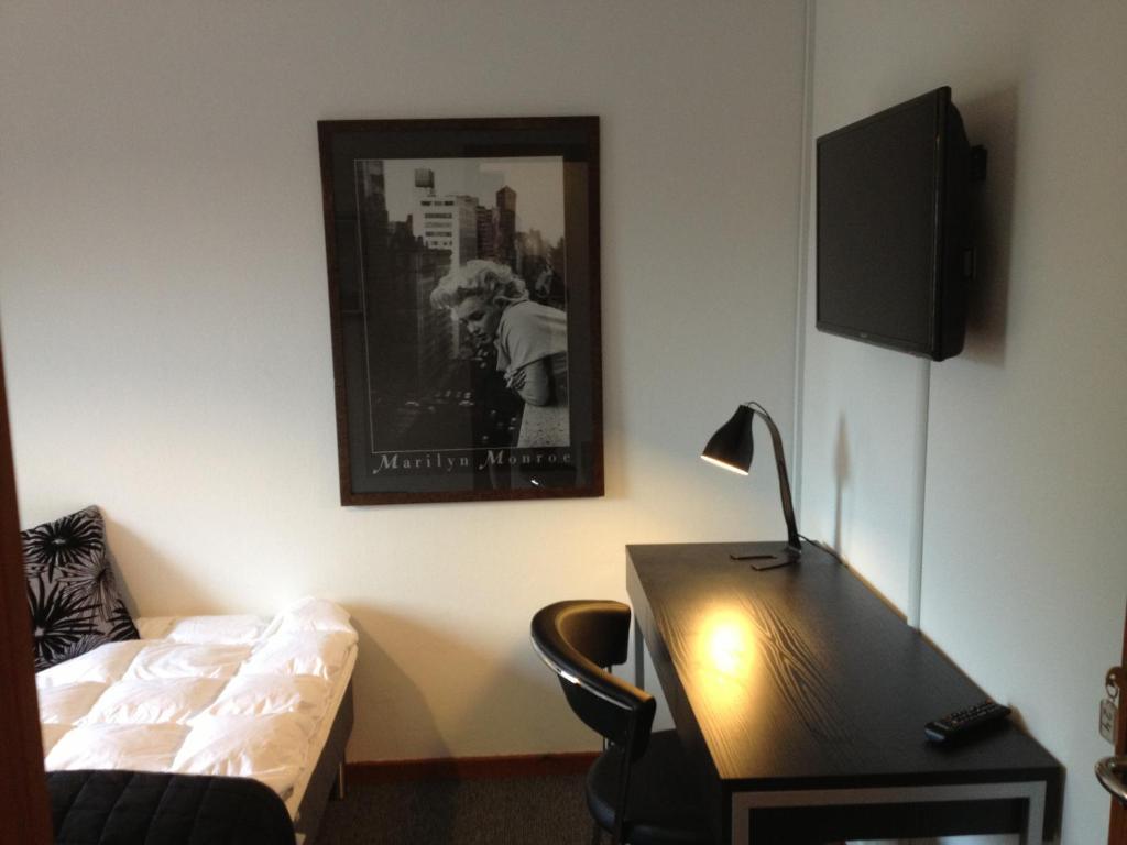 Kanns Hotel Åkirkeby Pokoj fotografie