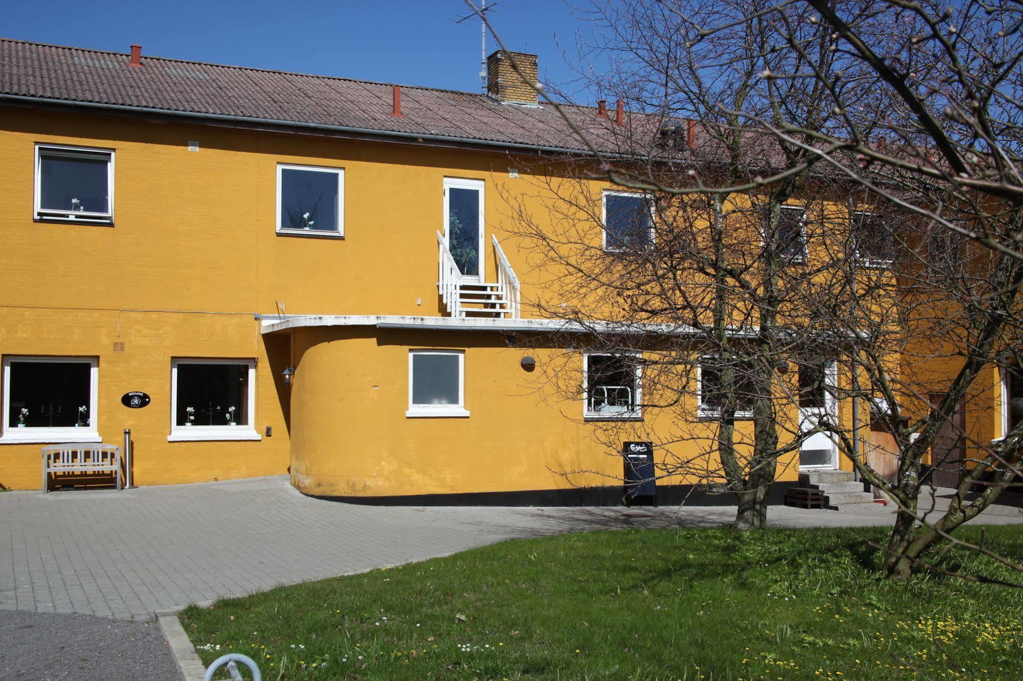 Kanns Hotel Åkirkeby Exteriér fotografie