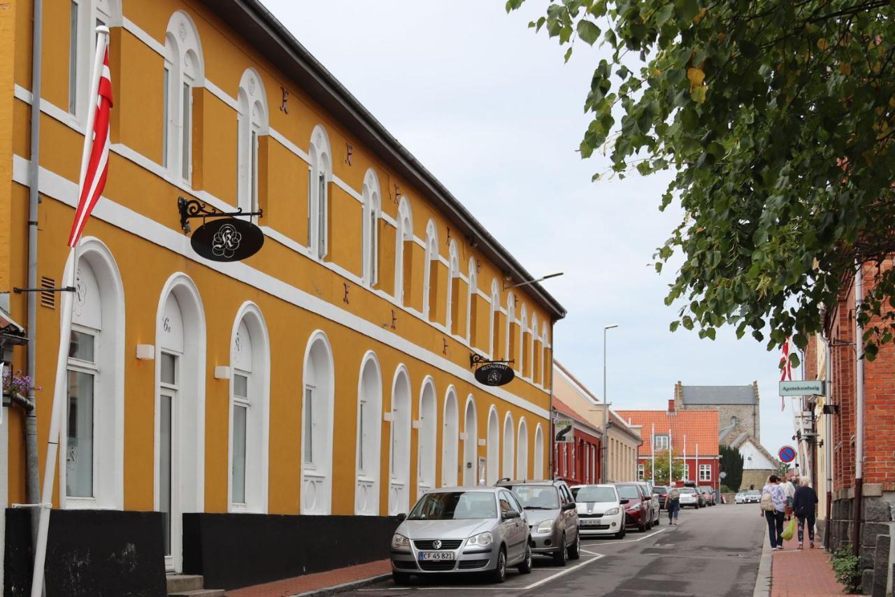 Kanns Hotel Åkirkeby Exteriér fotografie